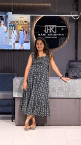SLEEVELESS FLORAL COTTON MIDI DRESS WITH TIERED HEM