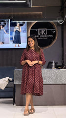 ELEGANT COTTON MIDI DRESS WITH THREE-QUARTER SLEEVES