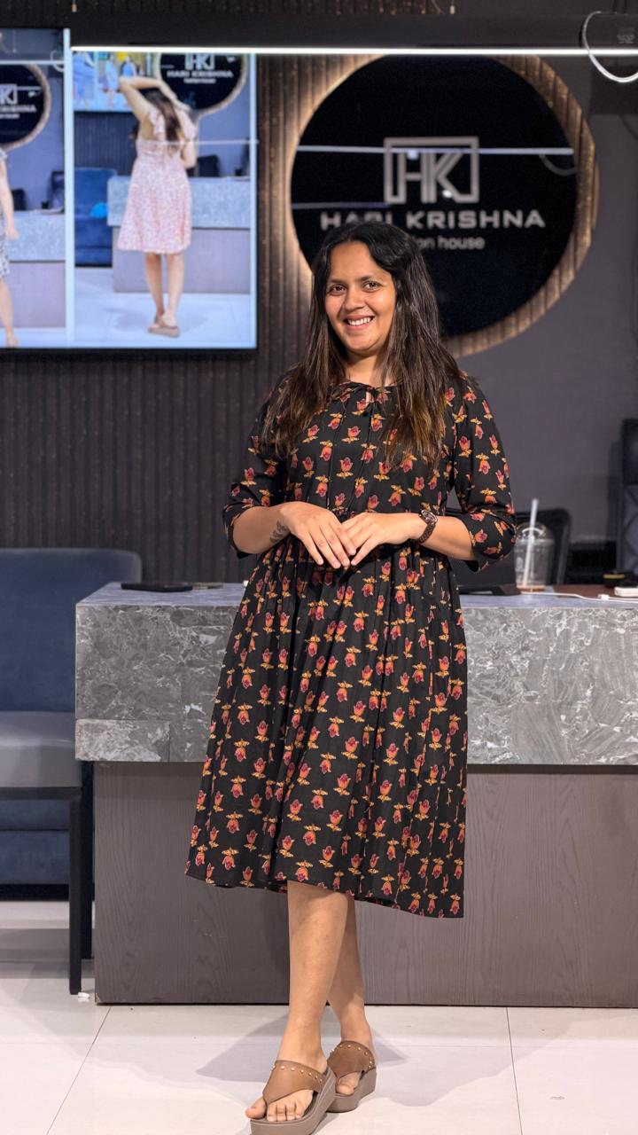 PREMIUM COTTON MIDI DRESS WITH FLOWY SILHOUETTE